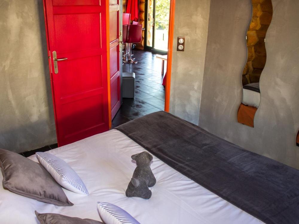 Reves De Bois Villa Loubeyrat Szoba fotó